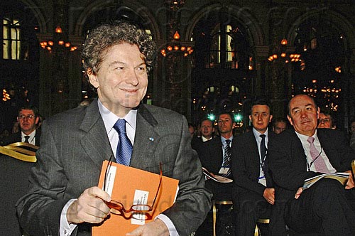 EuroMoney2005_154.jpg