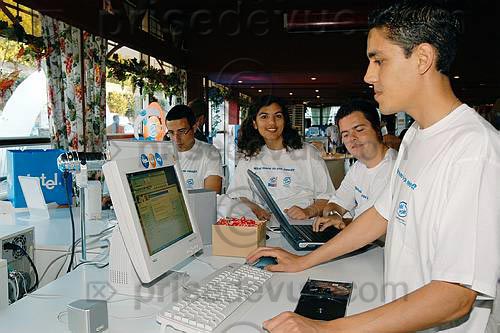 Intel_C_Maxims_005.jpg